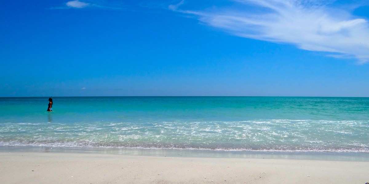 Epic Beach Day on Anna Maria Island Stunning Turquiose waters of Anna Maria